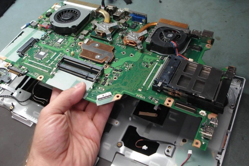 thay main laptop